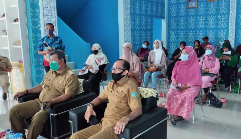 Pasarkan Produk Melalui Platform Digital Pelaku UMKM Anambas Diberikan Bimtek