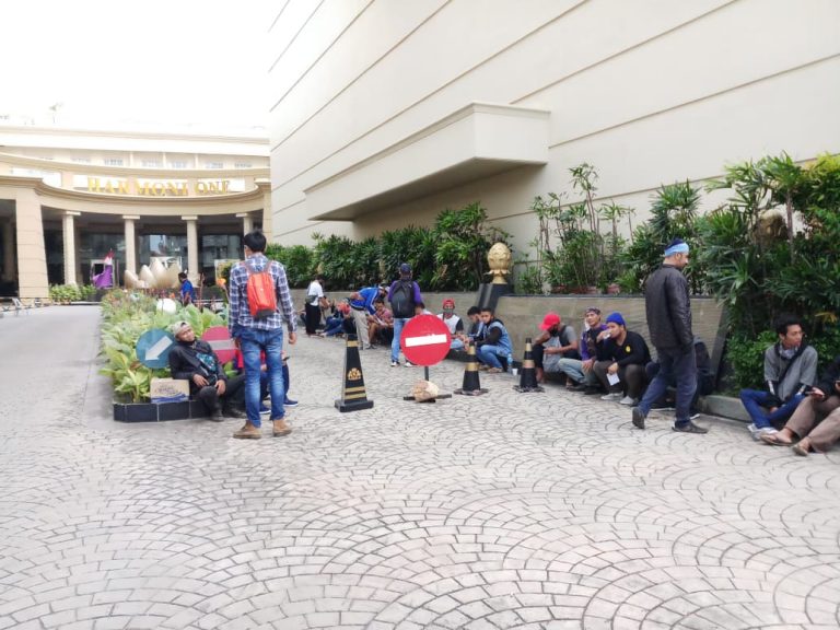 Terbaru, Nasib Karyawan Hotel Harmoni One Ditentukan Besok