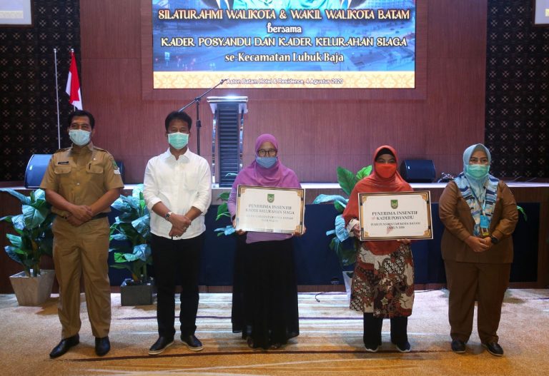 Pemko Batam Berikan Insentif Kepada Kader Posyandu Ditengah Pandemi Covid-19