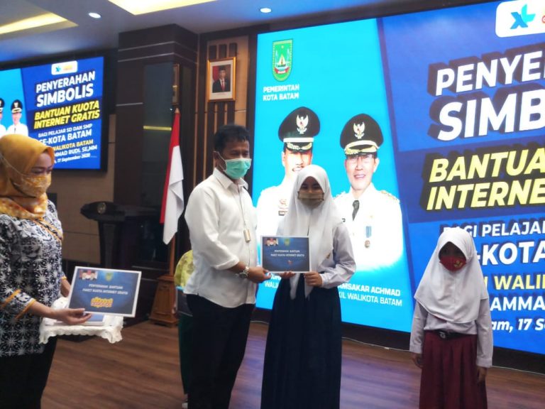 Hore, Pelajar SD dan SMP di Batam Terima Kuota Internet Gratis