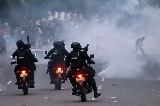 Mahasiswa dan Buruh Demo Omnibus Law, 10.587 Personel Dikerahkan