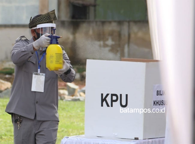 Kepatuhan Pemilih saat Pencoblosan Terhadap Prokes di Atas 90 Persen