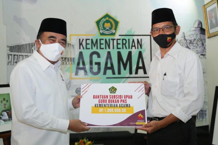 Hari Guru Nasional 2020, Guru Non-PNS Terima Bantuan Subsidi Upah