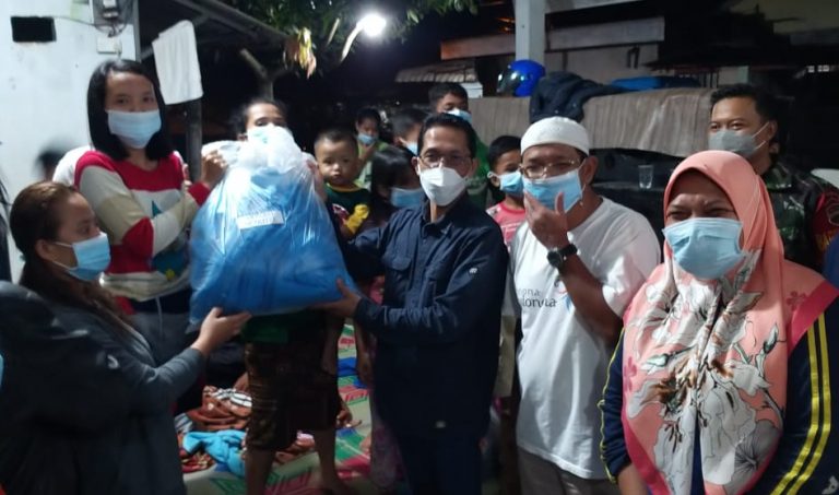 Pemko Batam Berikan Batuan kepada Korban Banjir di Batuaji