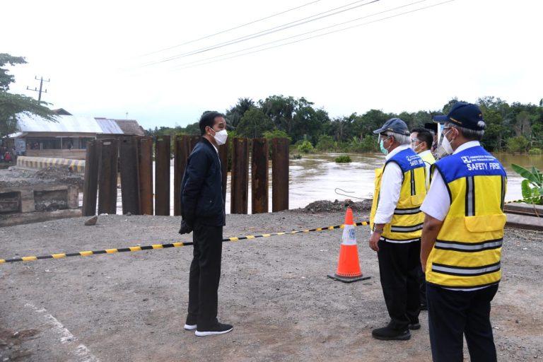 Presiden Sampaikan 3 Hal Penting Ini Saat ke Kalimantan Selatan