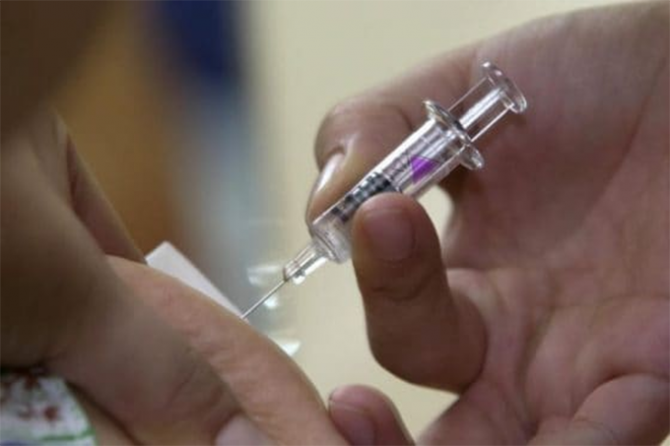 Vaksin Berbayar Dimulai Tahun Depan