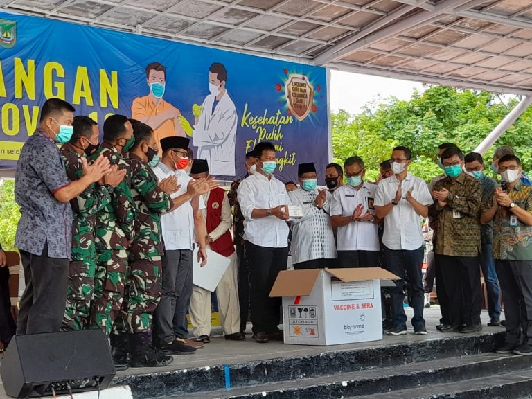 Selesai Divaksinasi, Wakil Wali Kota: Tak Terasa