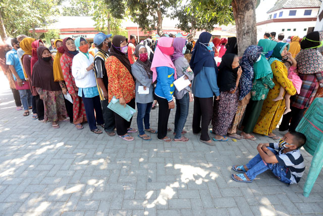 Pemda Mulai Cairkan APBD untuk Bansos
