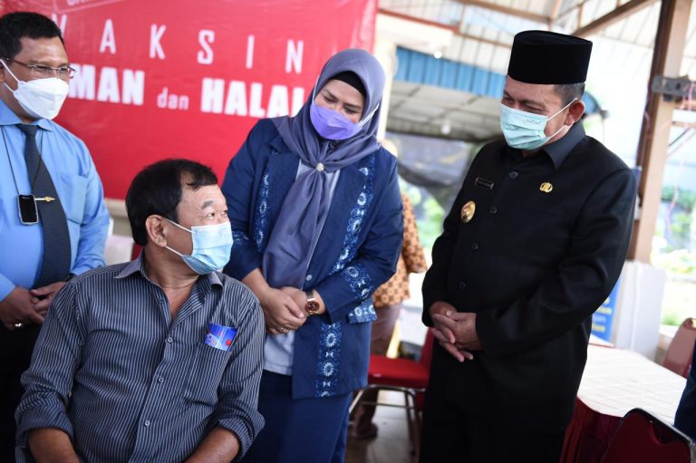 Gubernur Ansar: Vaksinasi Menumbuhkan Rasa Percaya Diri
