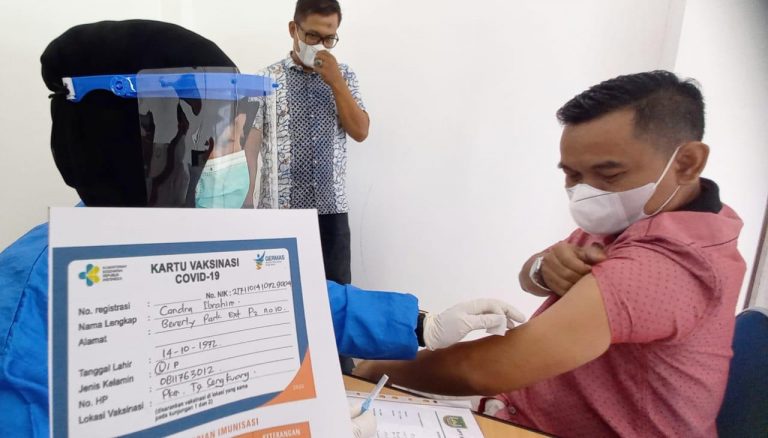 Wartawan di Kota Batam Divaksinasi Covid-19