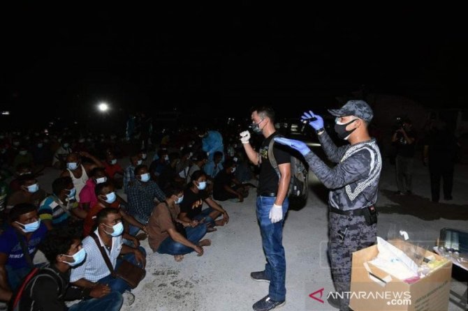 Puluhan WNI Ditangkap Imigrasi Malaysia di Tempat Tinggal Ilegal