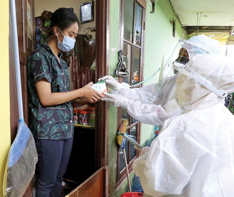 Jika Isoman Laporkan ke RT, Obat akan Diantar ke Rumah