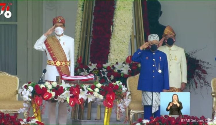 Jokowi Gunakan Pakaian Adat Lampung Saat Upacara HUT RI