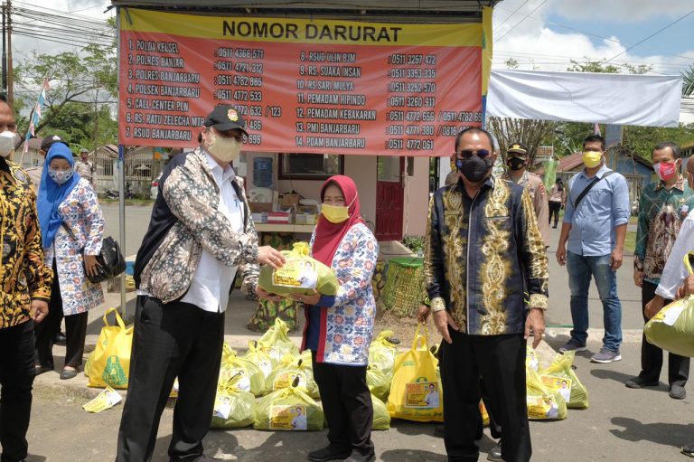 Airlangga Pastikan Sinergi dan Kolaborasi Penanganan Covid-19 Berjalan