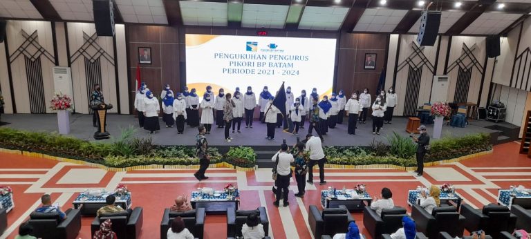 Kepala BP Batam Kukuhkan Ketua dan Pengurus Pikori