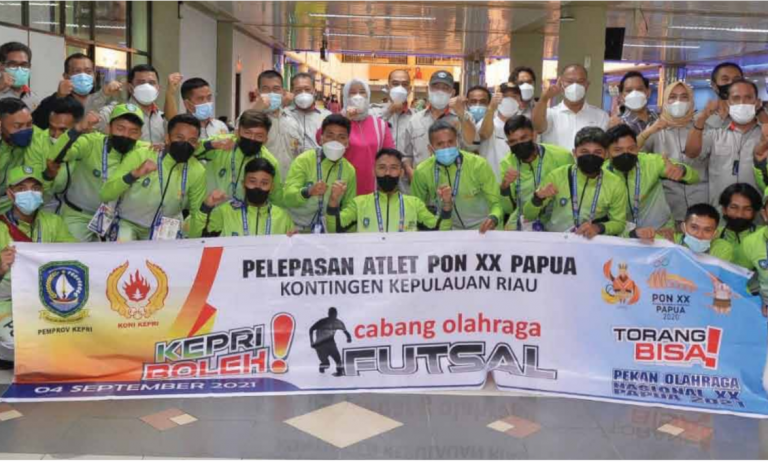 Wagub Marlin Lepas Tim Futsal Kepri ke PON Papua