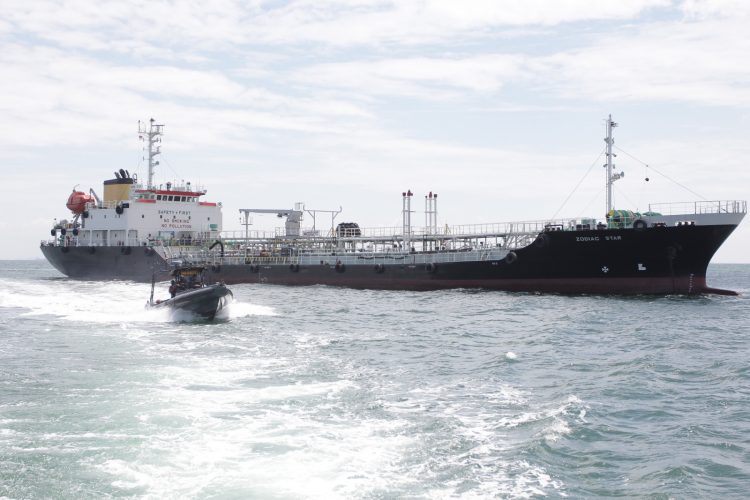 Kapal Tanker Asing Diduga Bawa Limbah Minyak Ditangkap di Batam