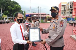 Berprestasi, 29 Anggota Polres Karimun Dapat Penghargaan