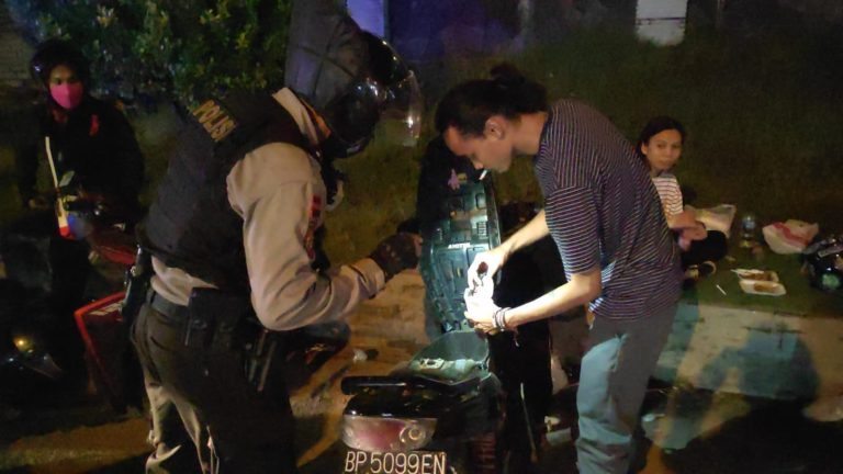 Polisi Bubarkan Aksi Balapan Liar