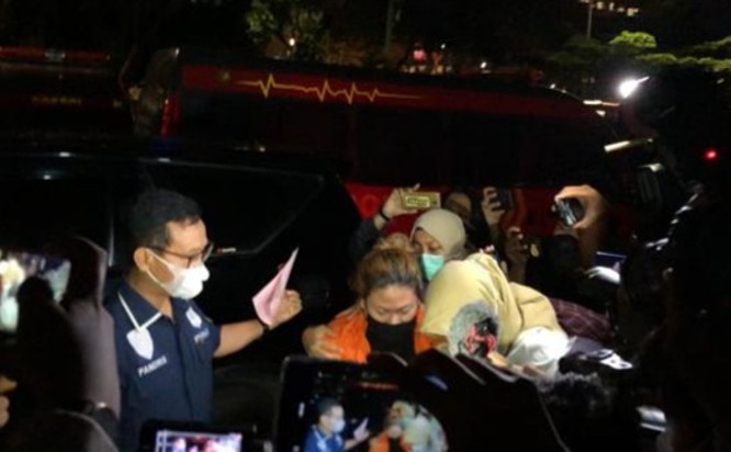 Ditetapkan Jadi Tersangka Penipuan CPNS, Anak Nia Daniaty Ditahan