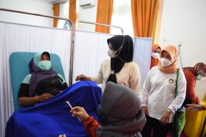  YKI Kepri Gelar Senam Sehat dan Pemeriksaan Kesehatan Gratis