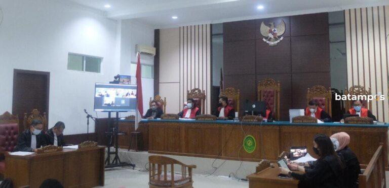 Apri Sujadi Didakwa Memperkaya Diri, Rugikan Negara hingga Ratusan Miliar