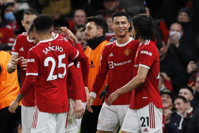 Tundukkan Burnley 1-3, Manchester United Naik Peringkat