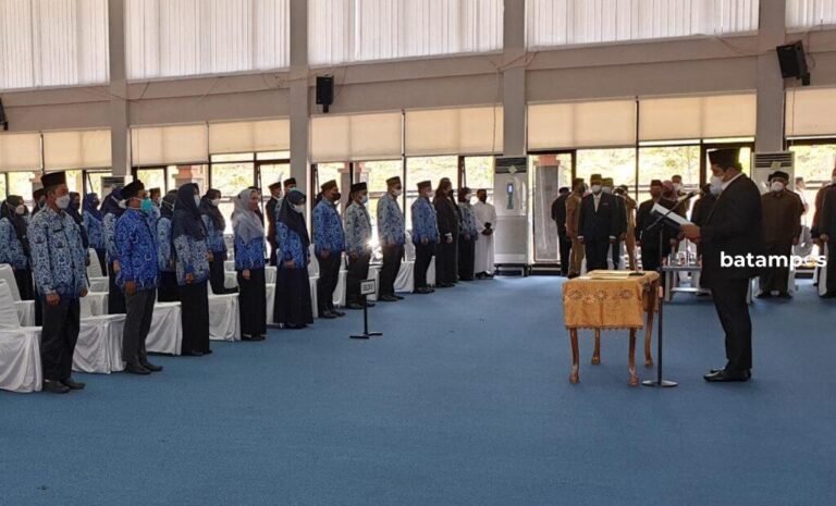 174 Pejabat Bintan Dilantik, Roby: Kita Bukan Superman tapi Jadilah Superteam yang Hebat