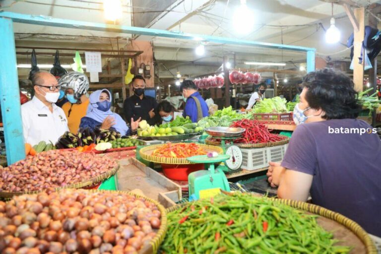  Harga Sejumlah Sembako di Pasar Bintan Center dan Pasar Baru Beda Rp2.000