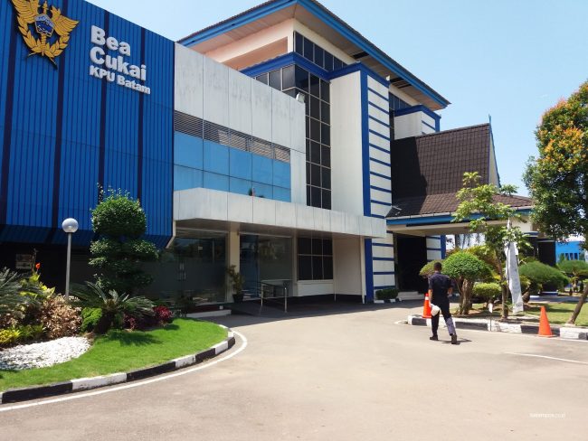 Penerimaan BC Batam Capai Rp 1 Triliun di Pengujung Tahun