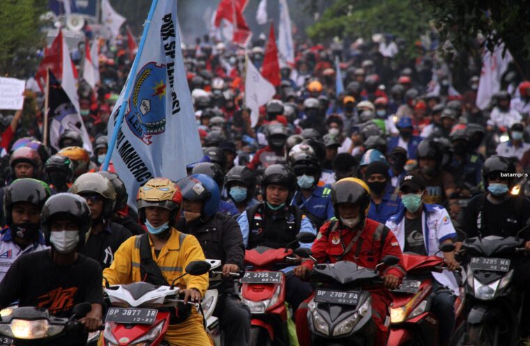 Buruh di Batam akan Terus Demo Sampai Gubkepri Revisi UMK 2022
