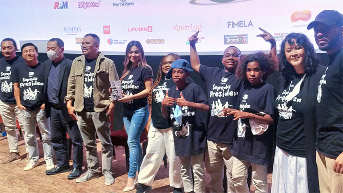 Ariel Tatum Dapat Pengalaman Bagus di Film Sepeda Presiden