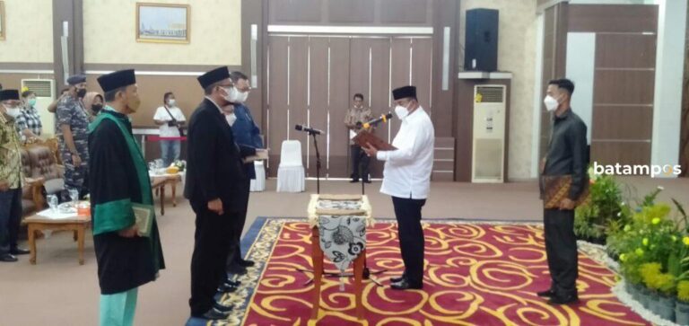  Iyo King Siang Dilantik jadi Direktur Kepatuhan PD BPR Karimun