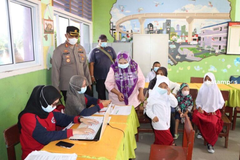 Ikut Berperan Dalam Penanganan Covid-19, Kapolres Karimun Dapat Penghargaan