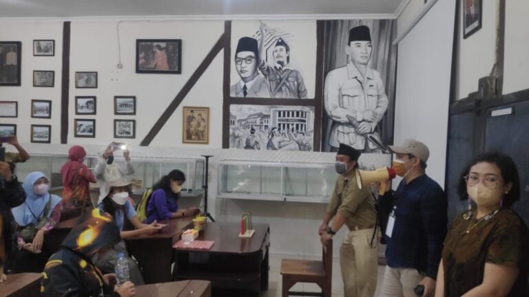 Dari Tempat Dilahirkan hingga saat Indekos di ”Dapur Nasionalisme”