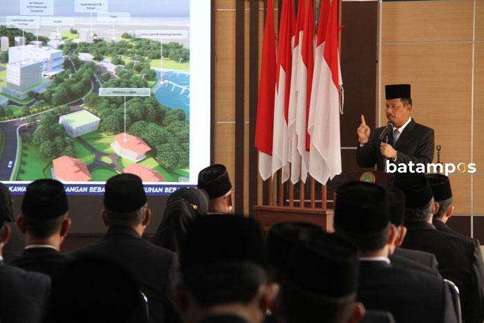 Rudi Lantik 149 Kepala Sekolah dan Pengawas