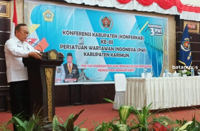 Sekda Karimun Buka Konferkab ke III PWI Kabupaten Karimun