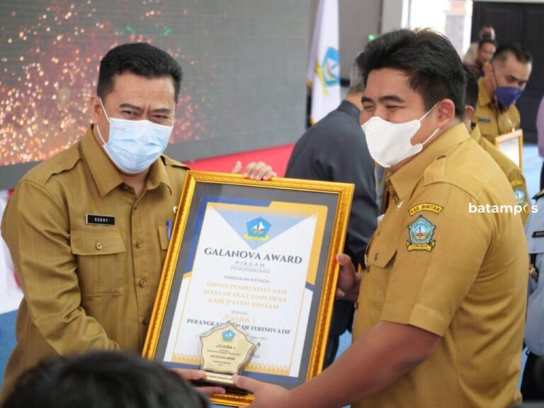 Dinas PMD Bintan Sabet 2 Penghargaan Terinovatif di Bintan