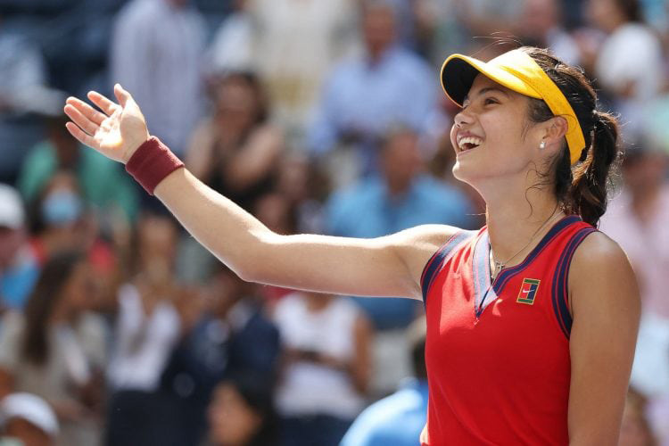 Emma Raducanu Raih BBC Sports Personality of the Year 2021