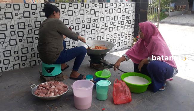 Harga Sembako Melejit, Ibu-ibu Menjerit