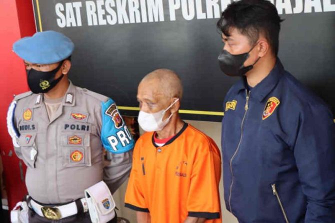 Kelakuan Kakek 66 Tahun Ini Bejat, 2 Tahun Cabuli Teman Cucunya