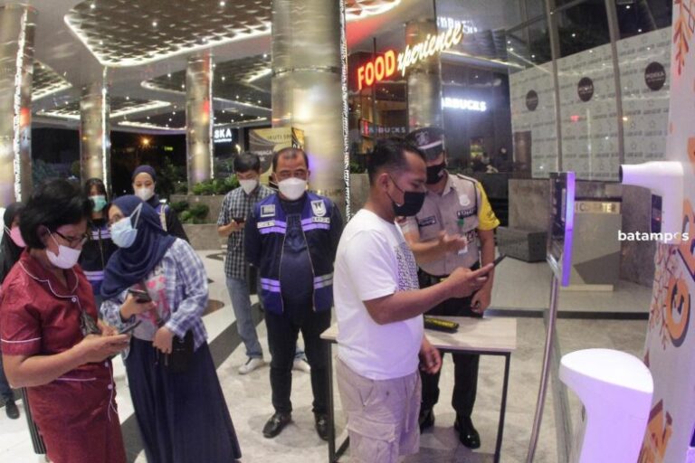 Gustian Riau: Semua Pusat Perbelanjaan Wajib Gunakan Aplikasi Pedulilindung