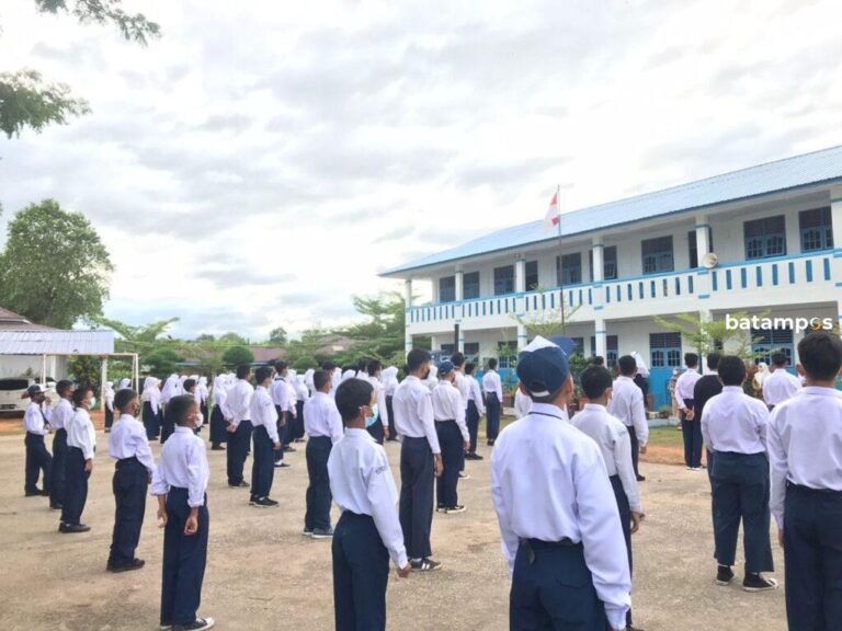 Senin, SMP Sederajat Terapkan 100 Persen Tatap Muka Belajar di Sekolah