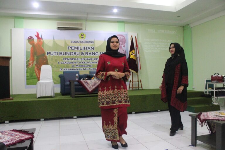 Bundo Kanduang Gelar Pemilihan Puti Bungsu dan Rang Mudo