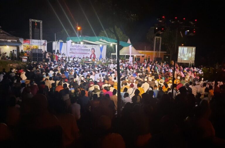 Lima Ribu Orang Hadiri Tabliqh Akbar UAS di Batam