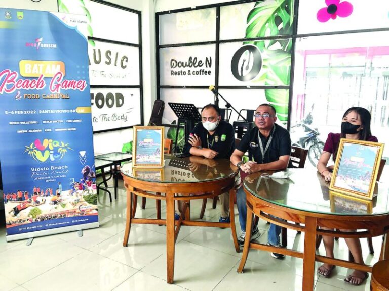 Di Pantai Vio-vio Galang Perkuat Ekonomi, Hadirkan Voli Pantai dan Food Carnival 