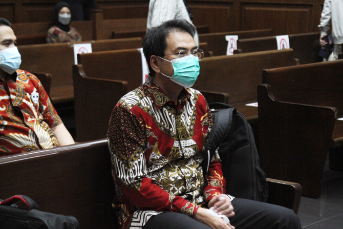 Bantah Suap, Azis Beradilah Bantu Eks Penyidik KPK