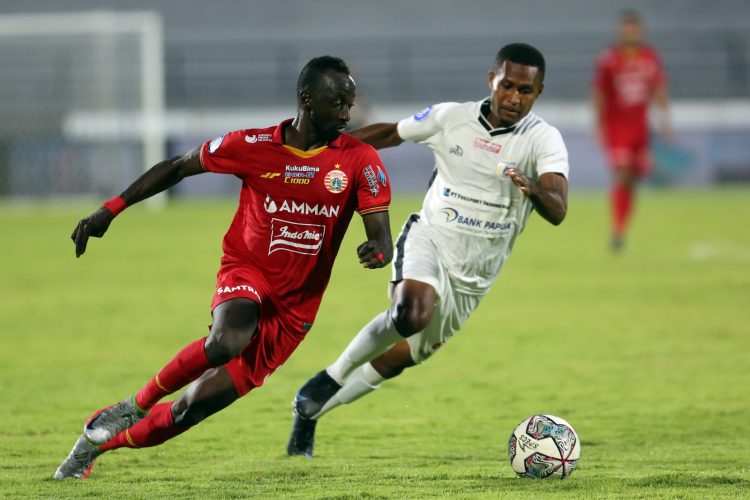 Bermain dengan 10 Orang, Persija Dibekuk Persipura