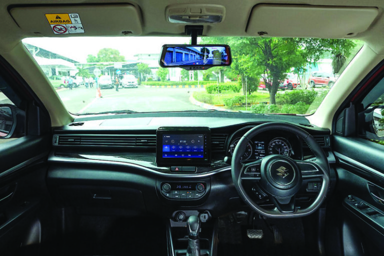 Hindari Kaca Mobil Berjamur