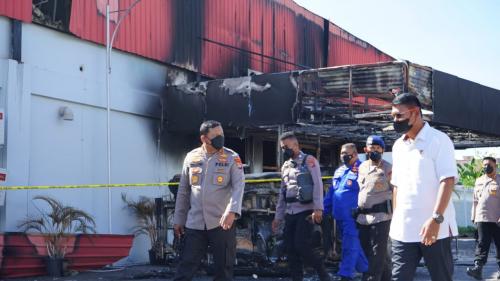 Belum Tertangkap, Pelaku Pembakaran dan Pembacokan di Sorong